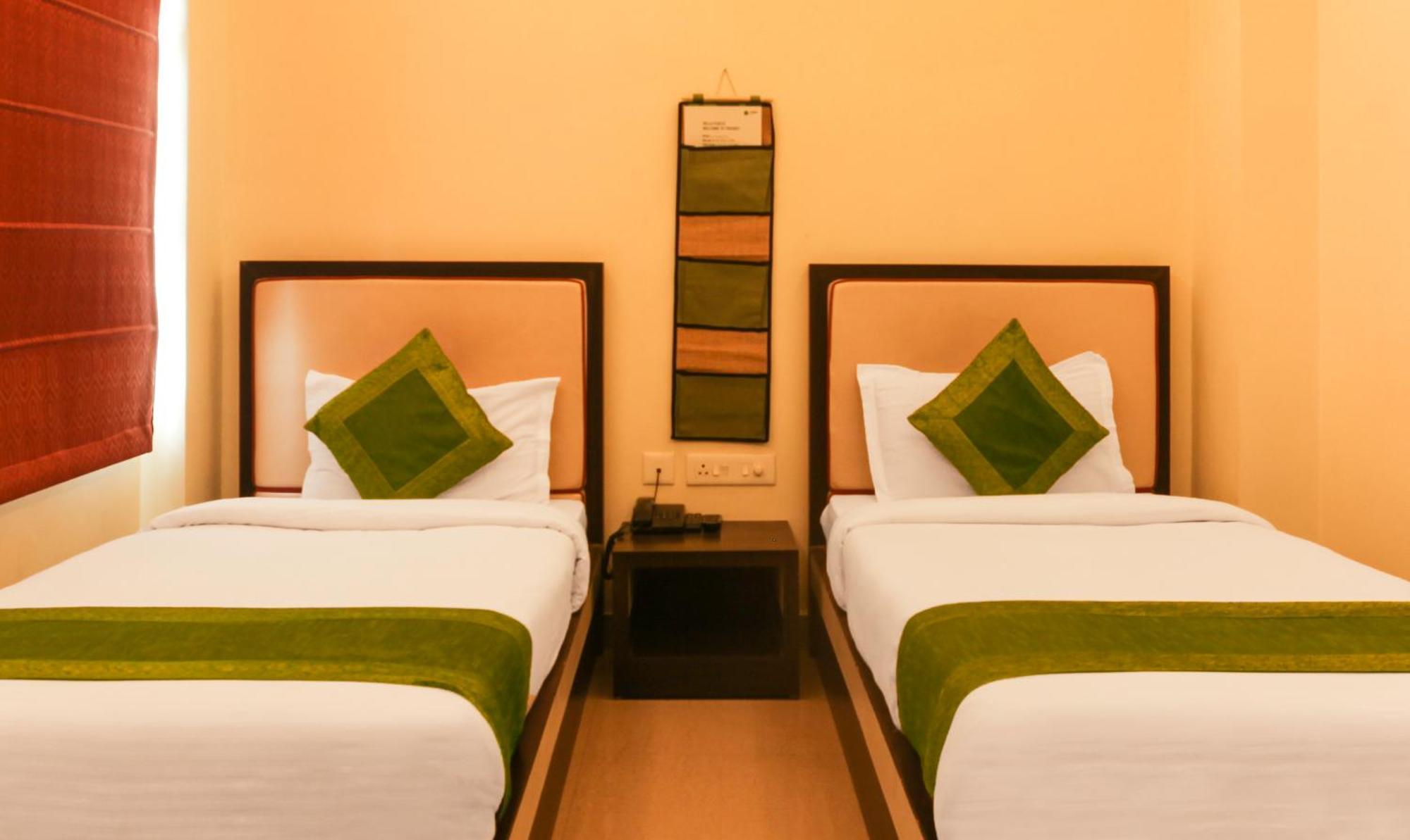 Hotel Janki International 3 Km From Kashi Vishwanath Temple Free Pickup From Railway Station Váránaszi Kültér fotó