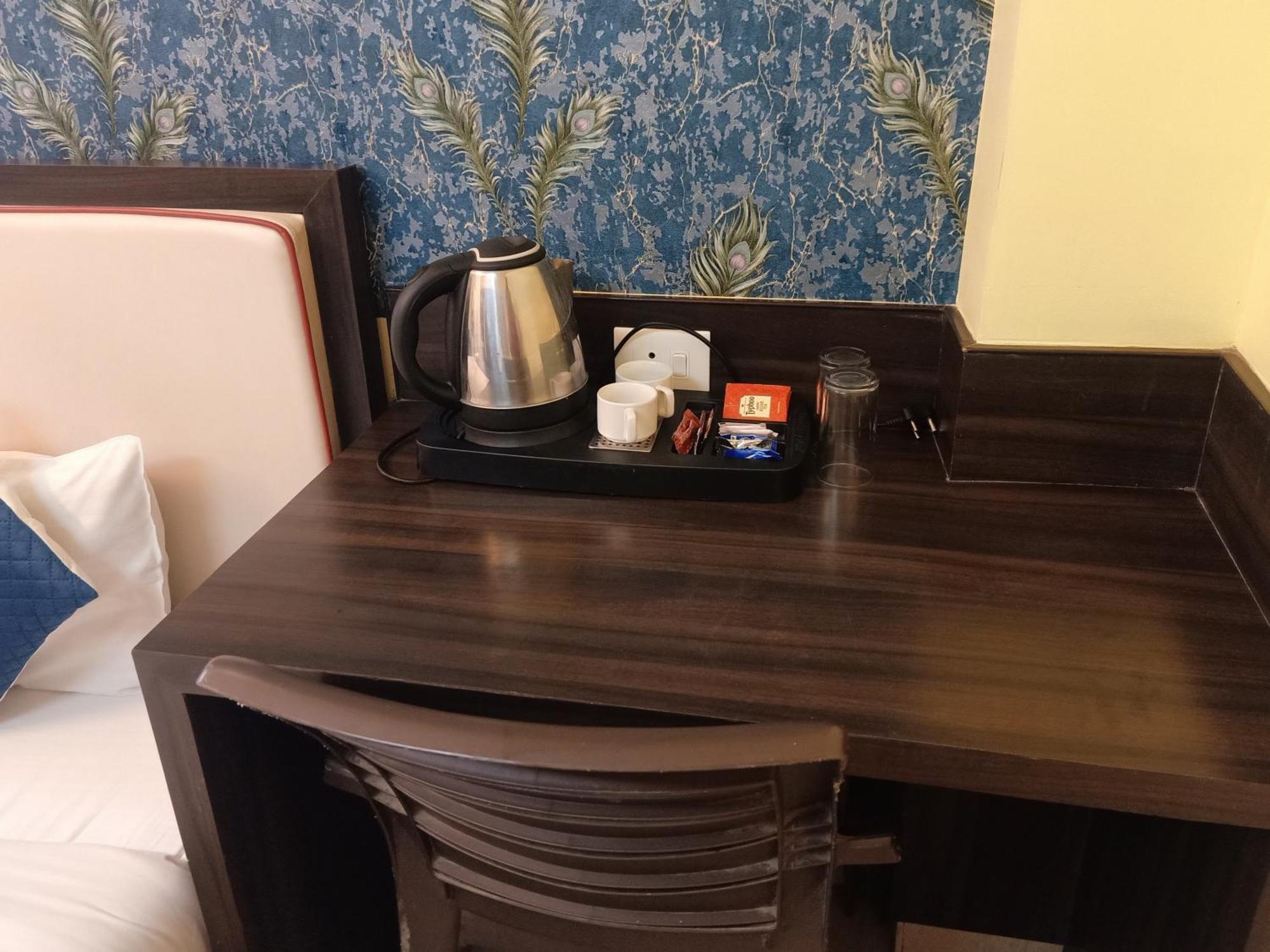 Hotel Janki International 3 Km From Kashi Vishwanath Temple Free Pickup From Railway Station Váránaszi Kültér fotó